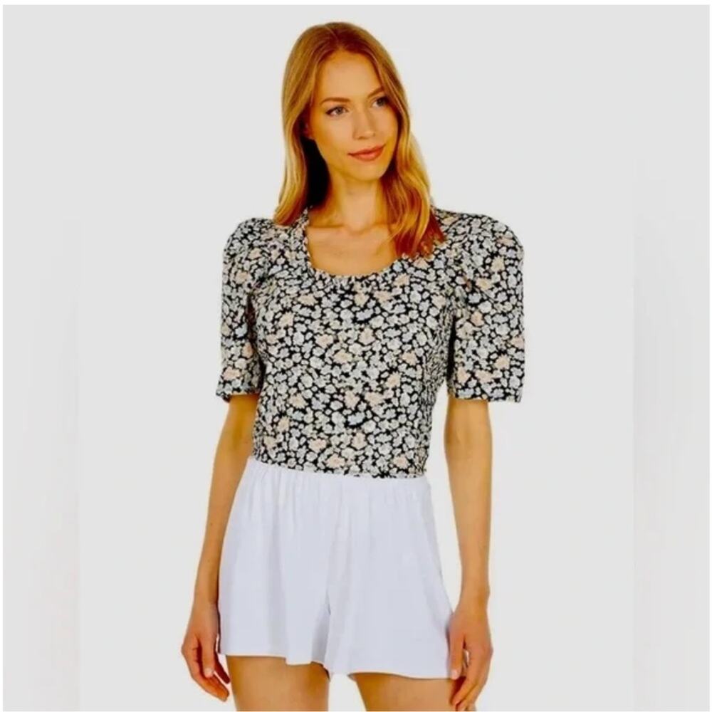 Levi's Top Louise Smocked Crop Floral- XS NWT